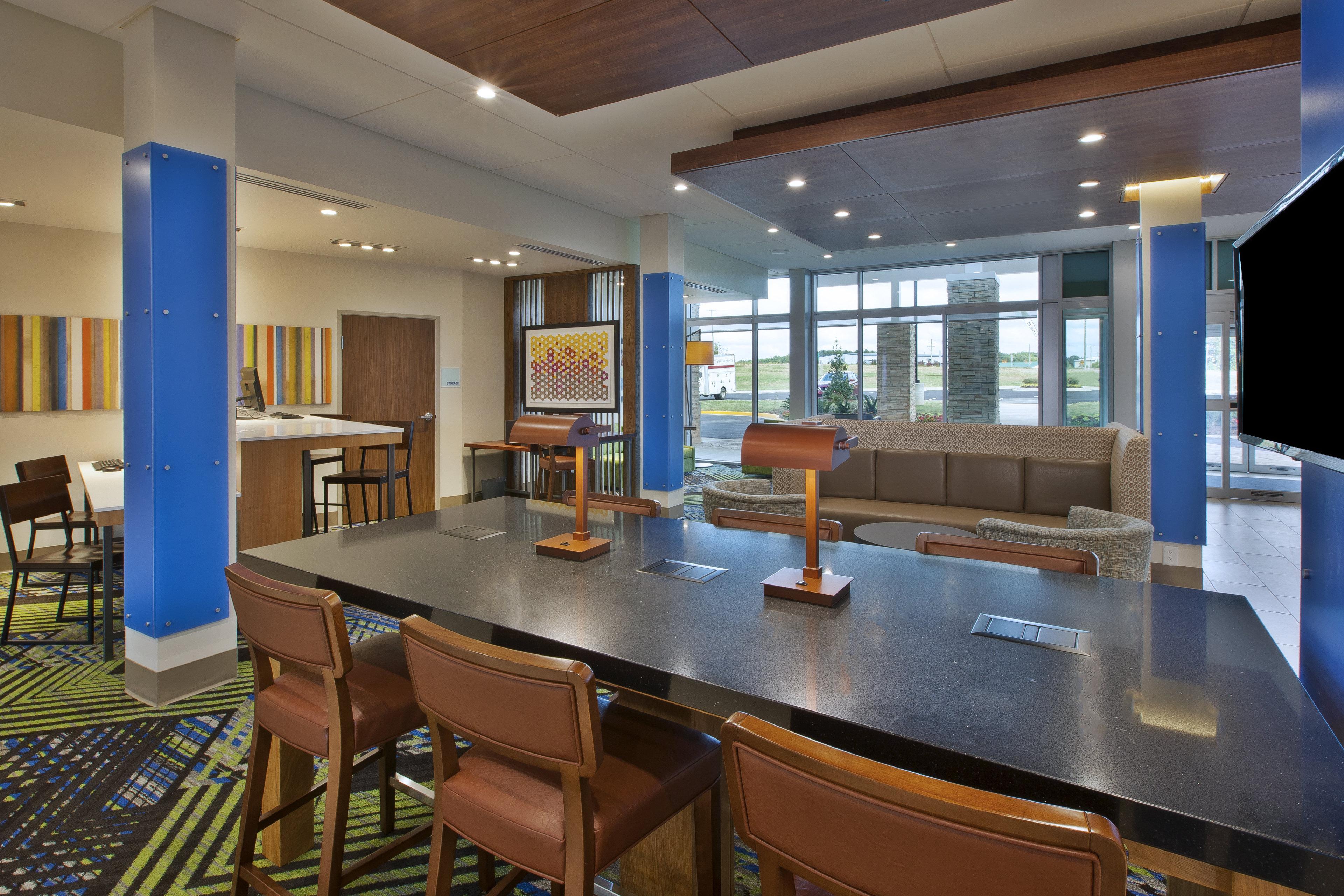 Holiday Inn Express And Suites South Hill By Ihg Exterior foto